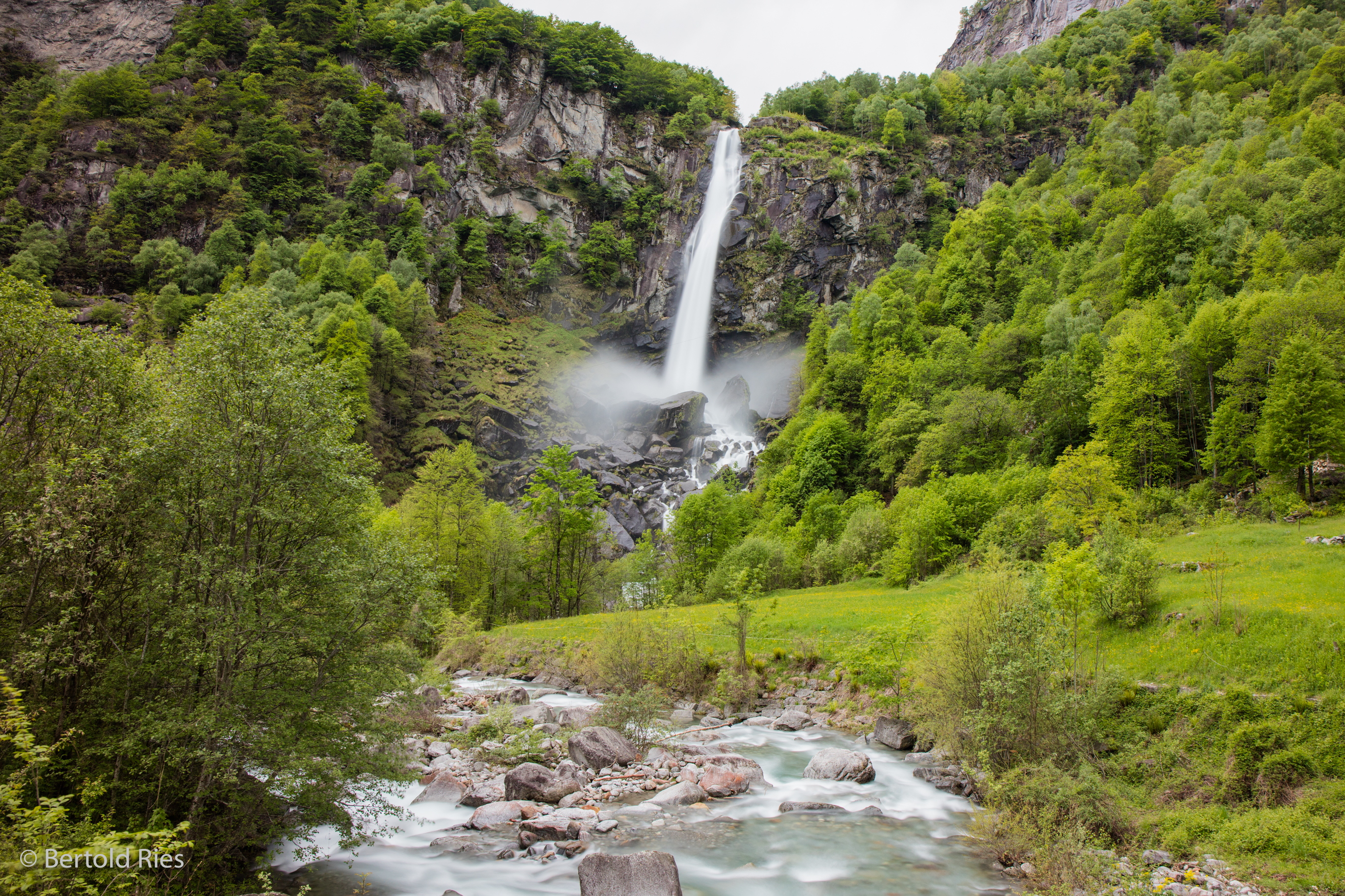 Wasserfall bei Foroglio, Tessin, Schweiz